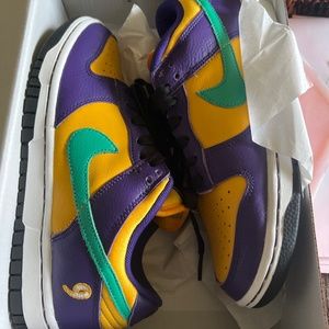 Lisa Leslie dunks